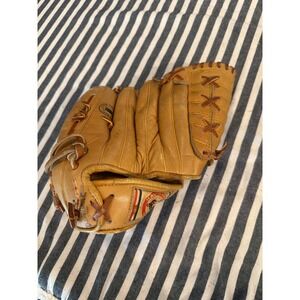 Vintage Baltimore Orioles Baseball Glove Tan Top Grain Cowhide Japan 16101 MLB